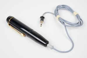 Microphone concealed as a fountain pen made by Sennheiser