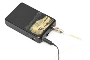 With antenna and microphone connected