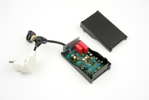 Interior of the SL-MCX power line bug