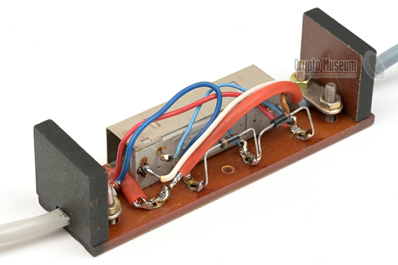 Relay box interior - reed relay contact side