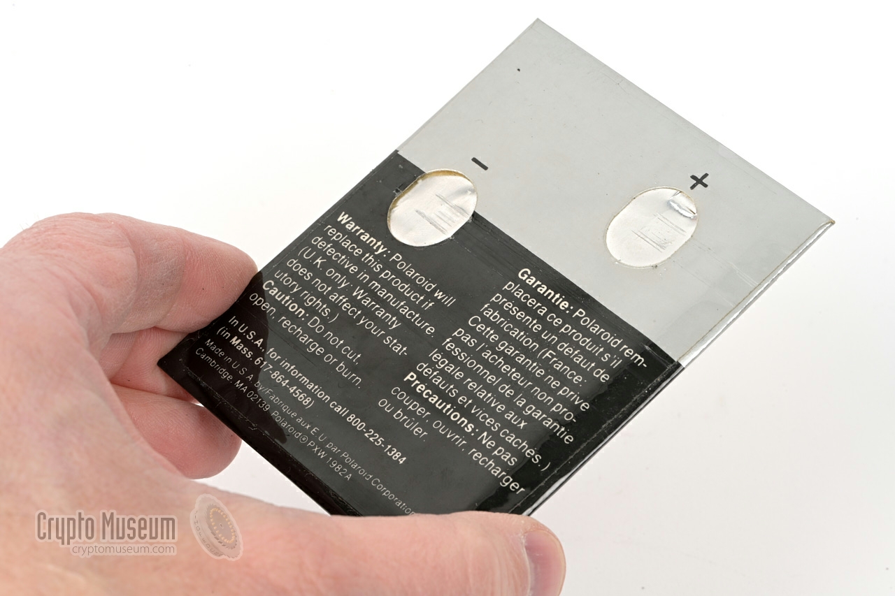Polaroid P100 battery - contact side