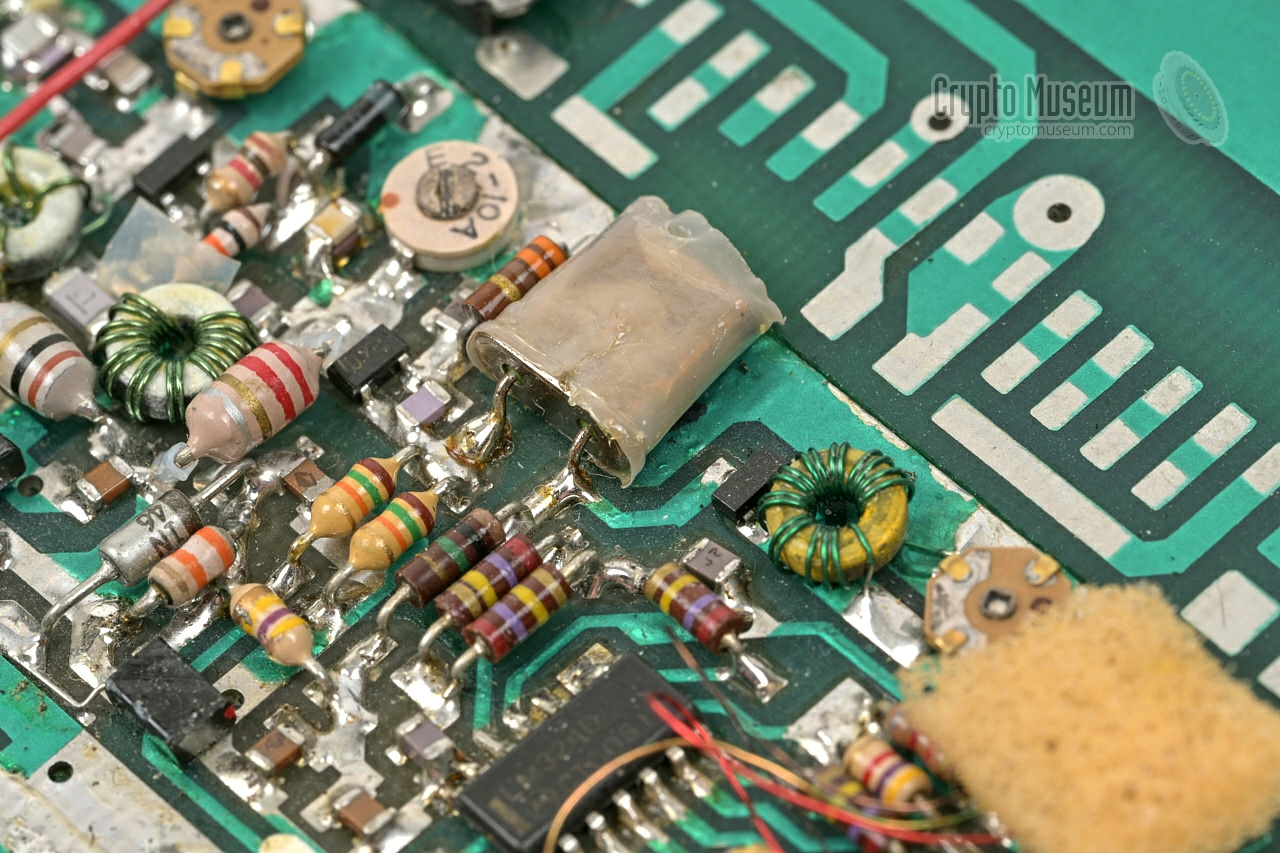 Crystal oscillator