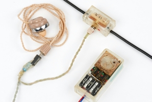 EC II detector, amplifier, T-adapter and earpiece