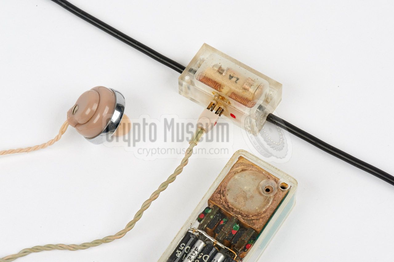 Detector, amplifier and earpiece