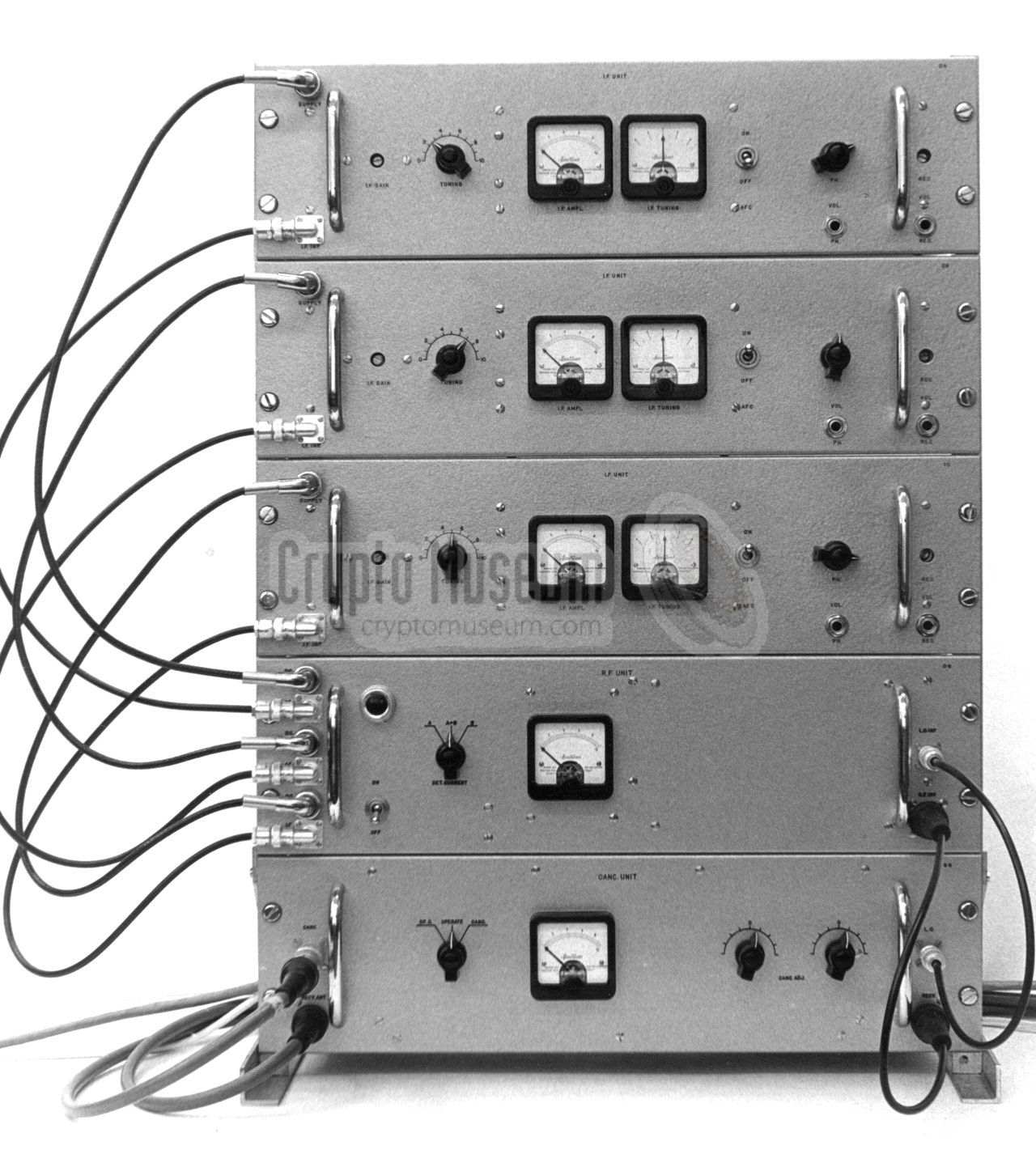 EC V receiver rack