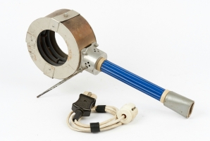 Shrink sleeve heater