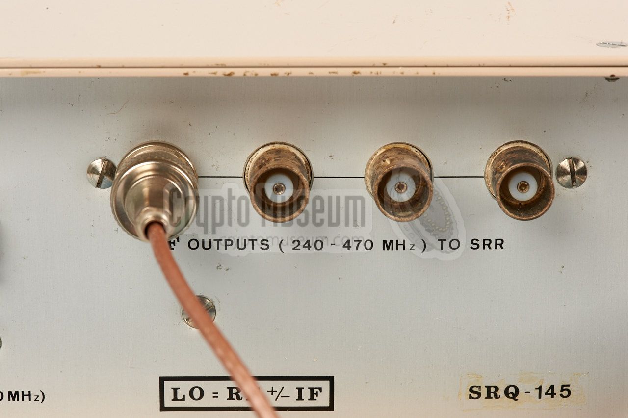 Four outputs for connected receivers