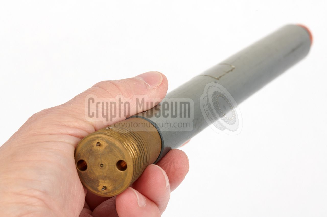 Complete device compared to the size of a hand