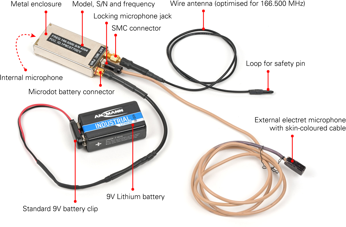 Complete CST-702 setup with antenna, external microphone and battery