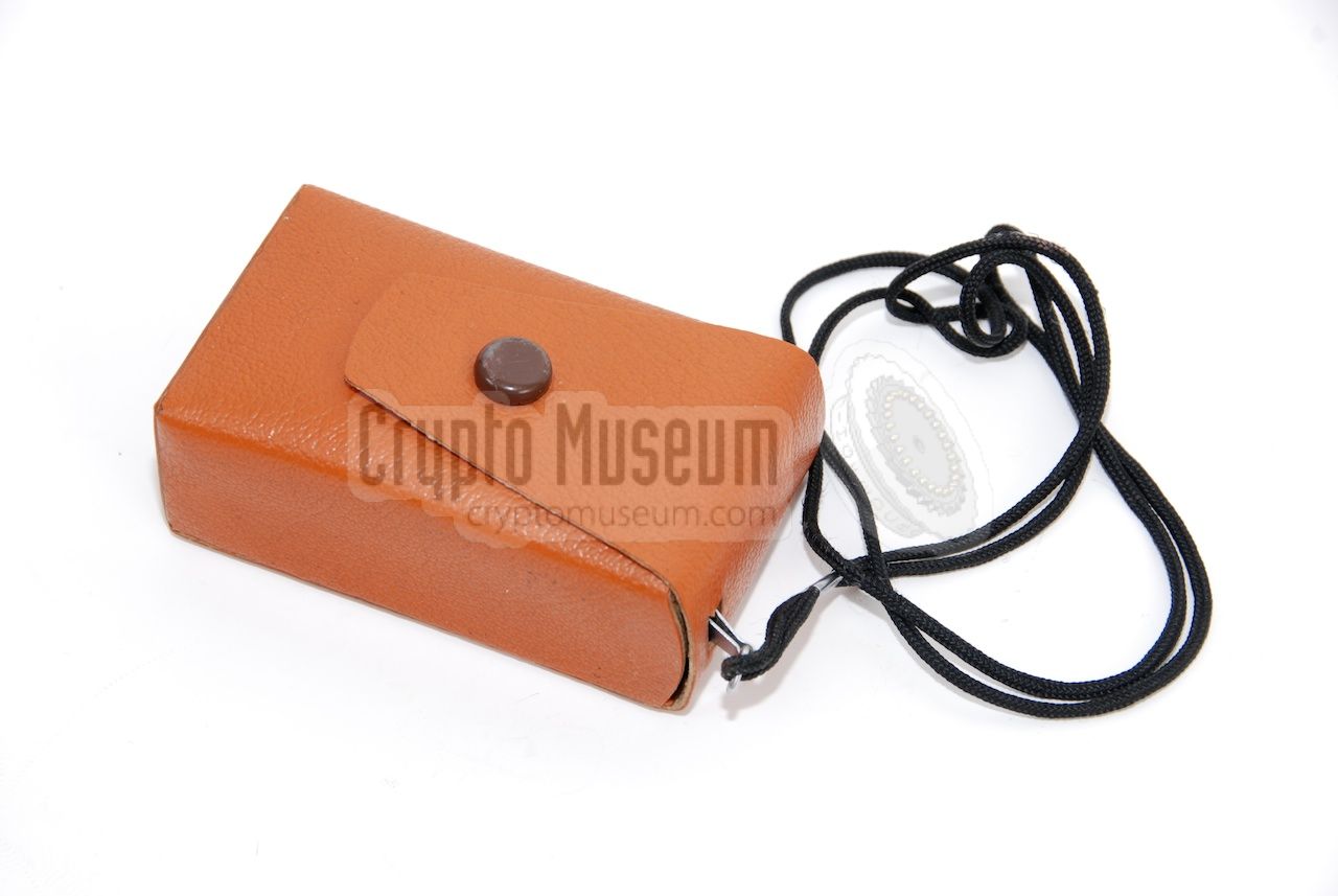 Kiev 30 in leather carrying bag