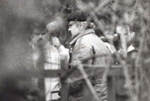Ferdi Elsas - kidnapper and murderer of Gerrit Jan Heijn - during the reconstruction of the case shortly after his arrest in April 1988. Copyright unknown [5].