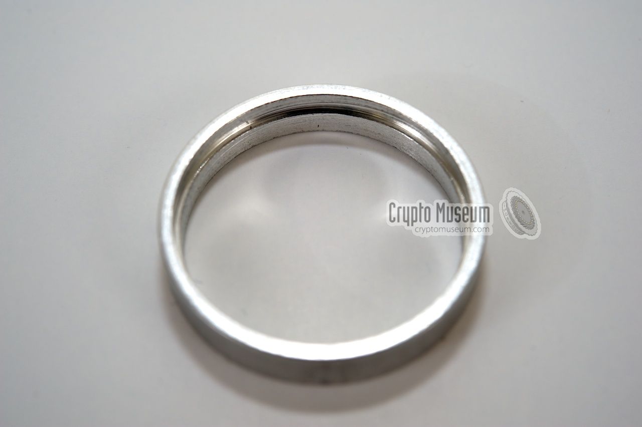 Close-up of the rigged ring