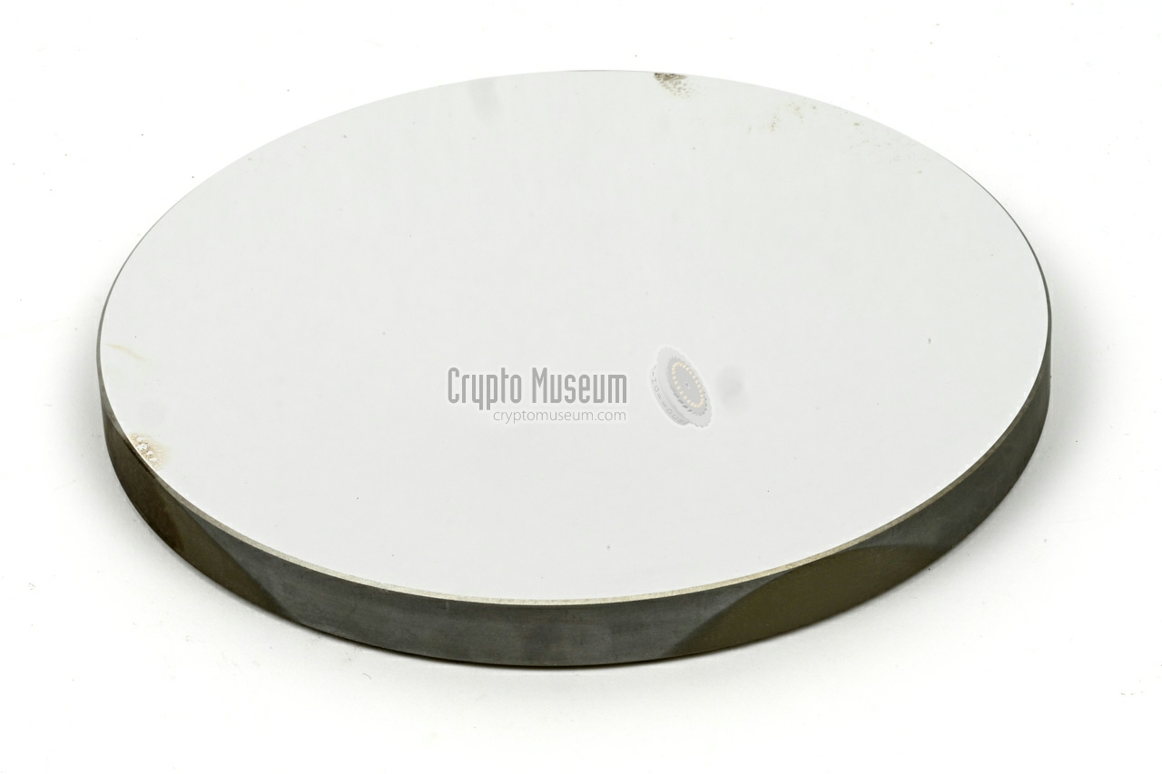 Hollow piomary mirror