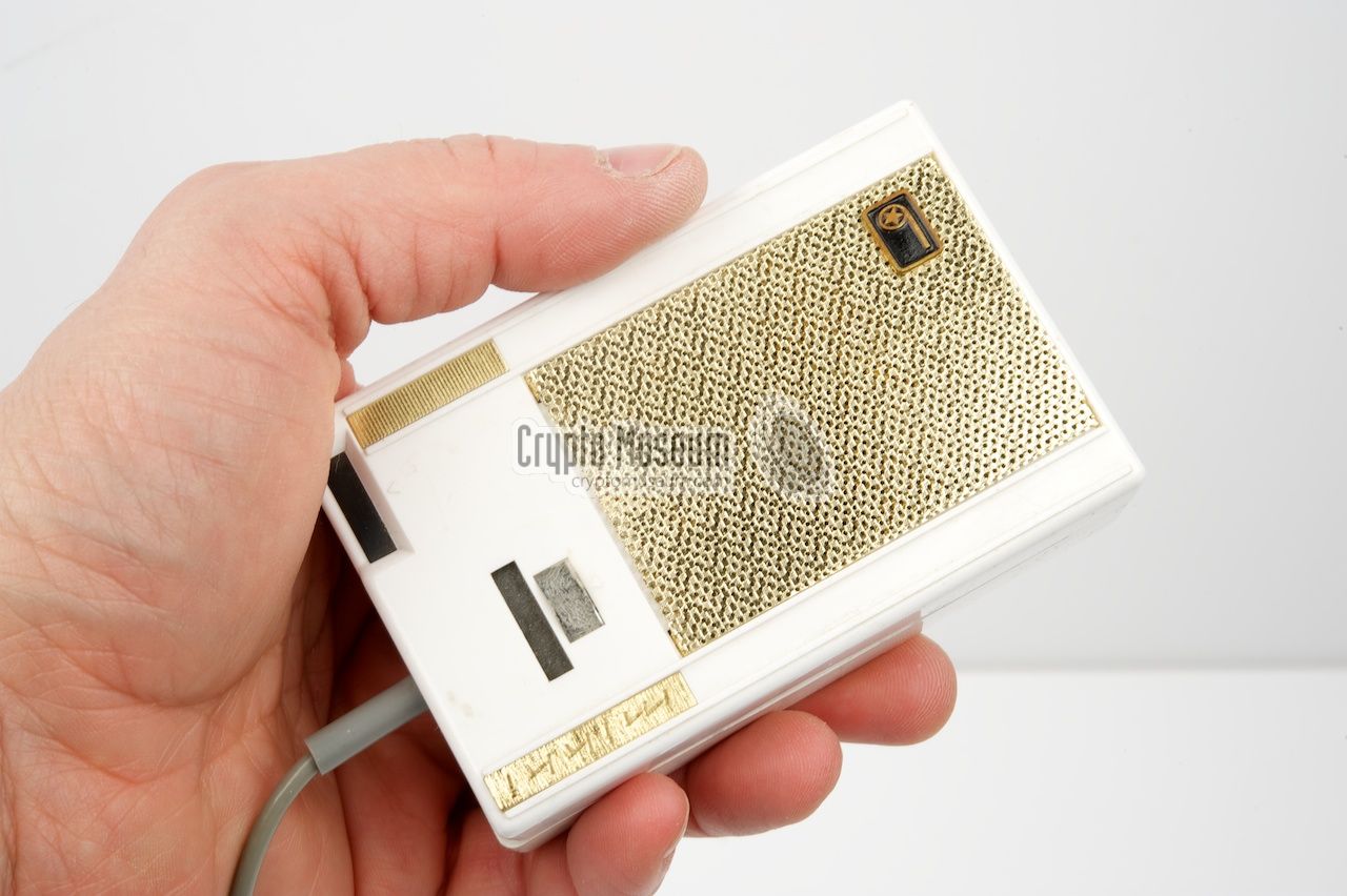 Microphone/speaker combination, disguised as Mikki Radio