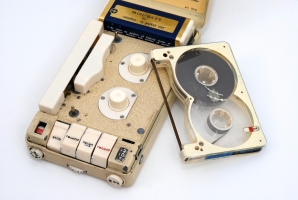 The Minifon Attach� with a tape cartridge (cassette)
