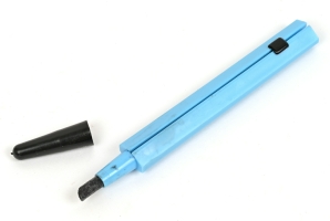 Eyebrow pencil (open)