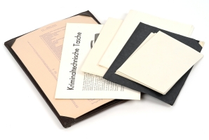 Wallet with checklist, leaflet, writing paper, blotting paper, carbon paper and envelopes
