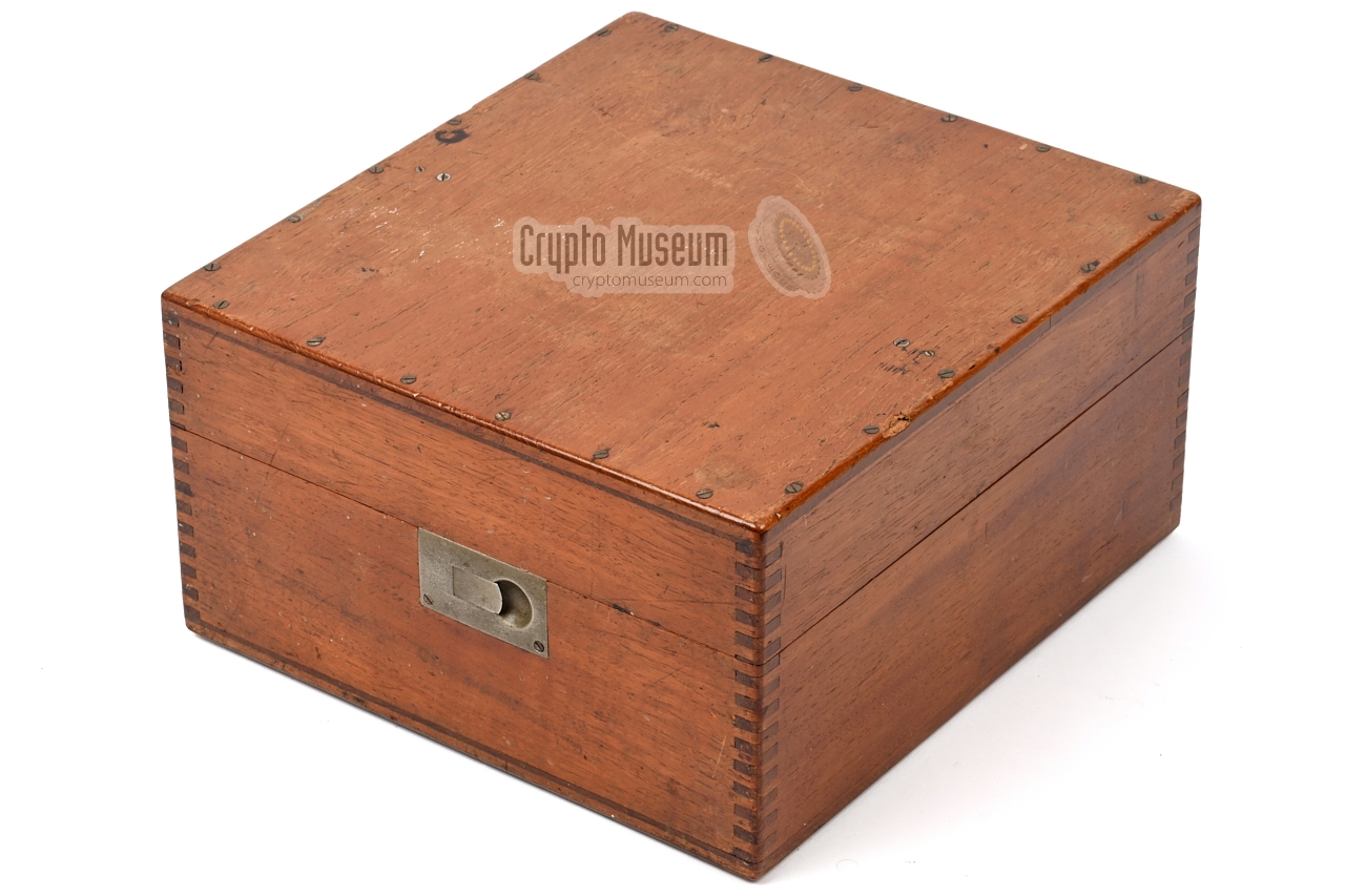 Wooden transit case with Z�hlwerk Enigma A28 (A865)