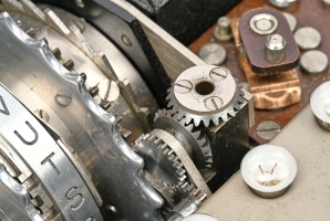 Cogwheels and fitting for crank