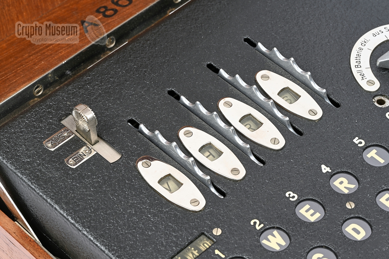 Rotor setting windows and coupling lever (EIN/AUS)