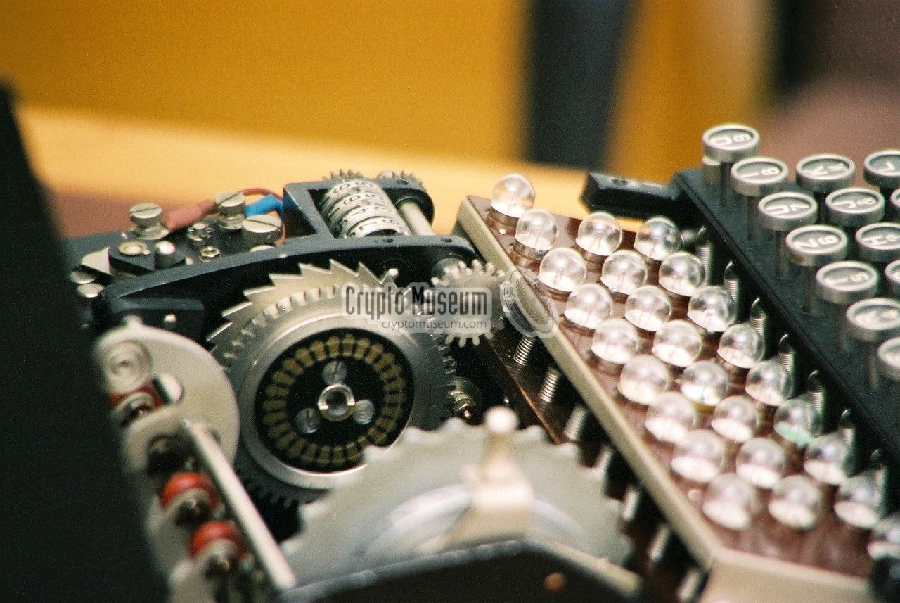 Driving cog-wheel of the Enigma G