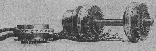 The cipher rotors of 'Die Handelsmaschine'. Click to view at maximum resolution.