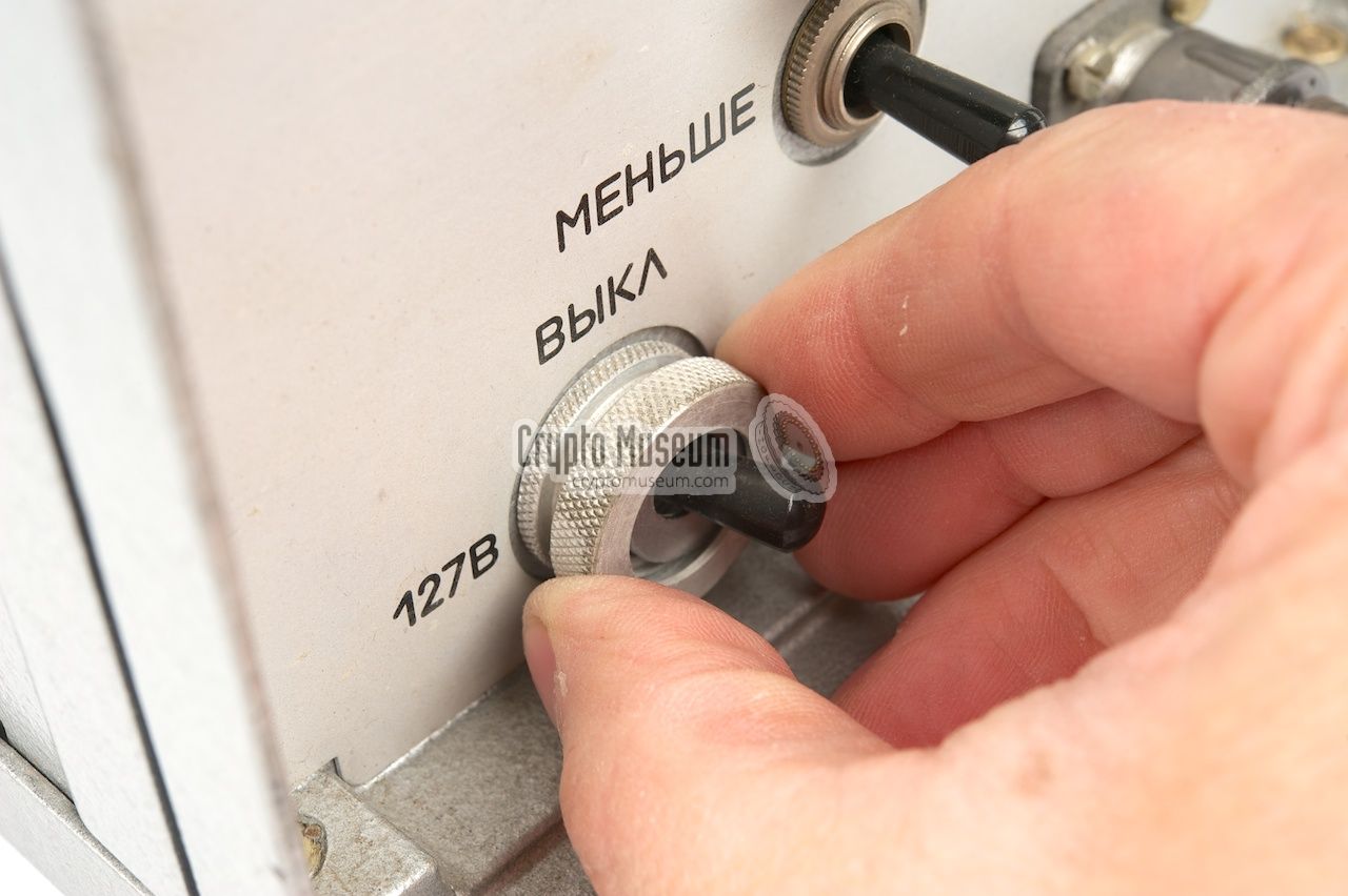 Removing the ring from the mains voltage selector
