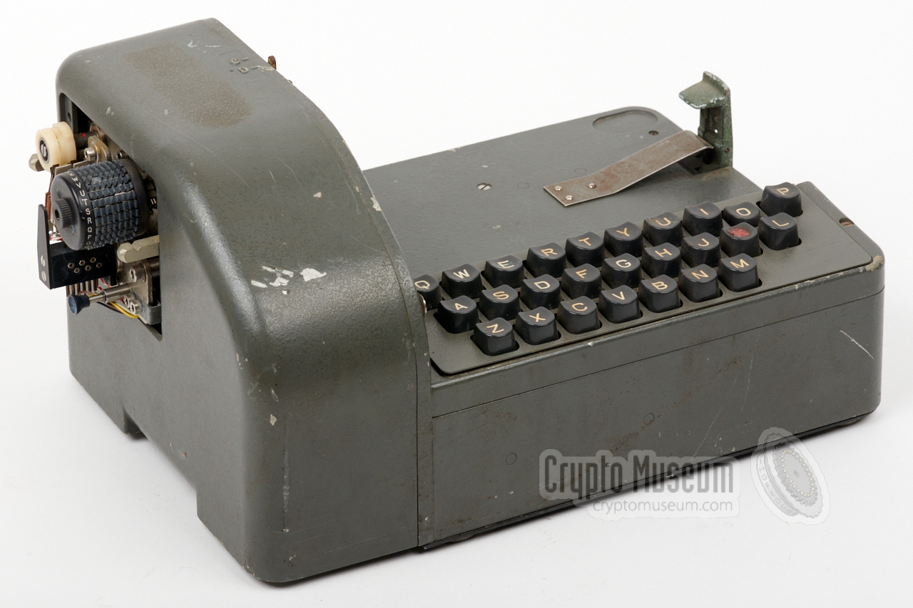 B-621 keyboard with motor-drive