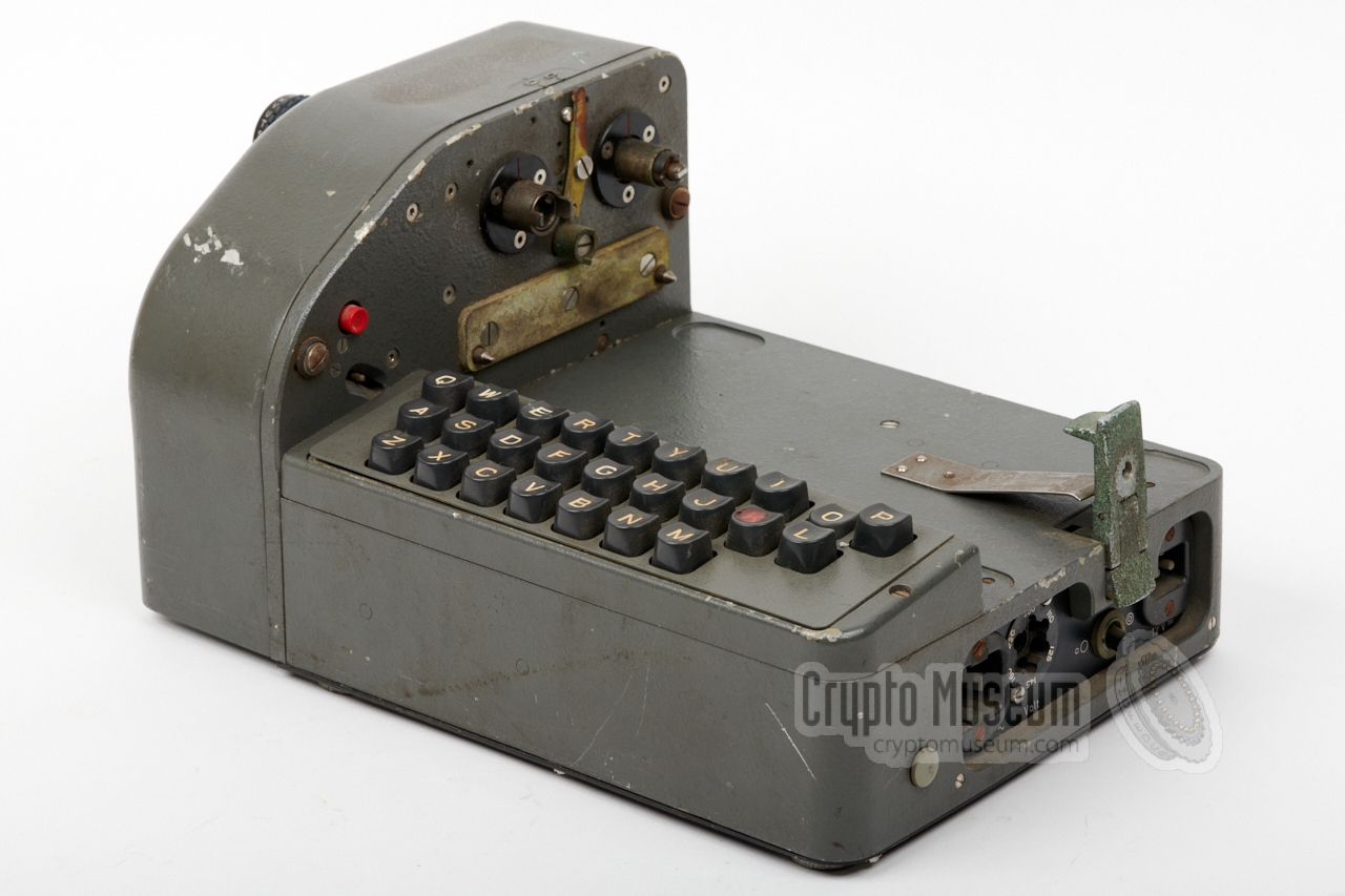 B-621 keyboard with motor-drive