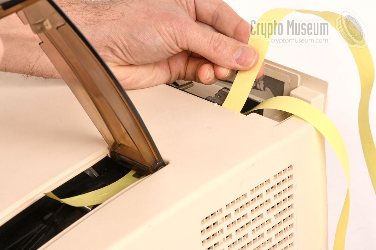 Feeding in the paper tape