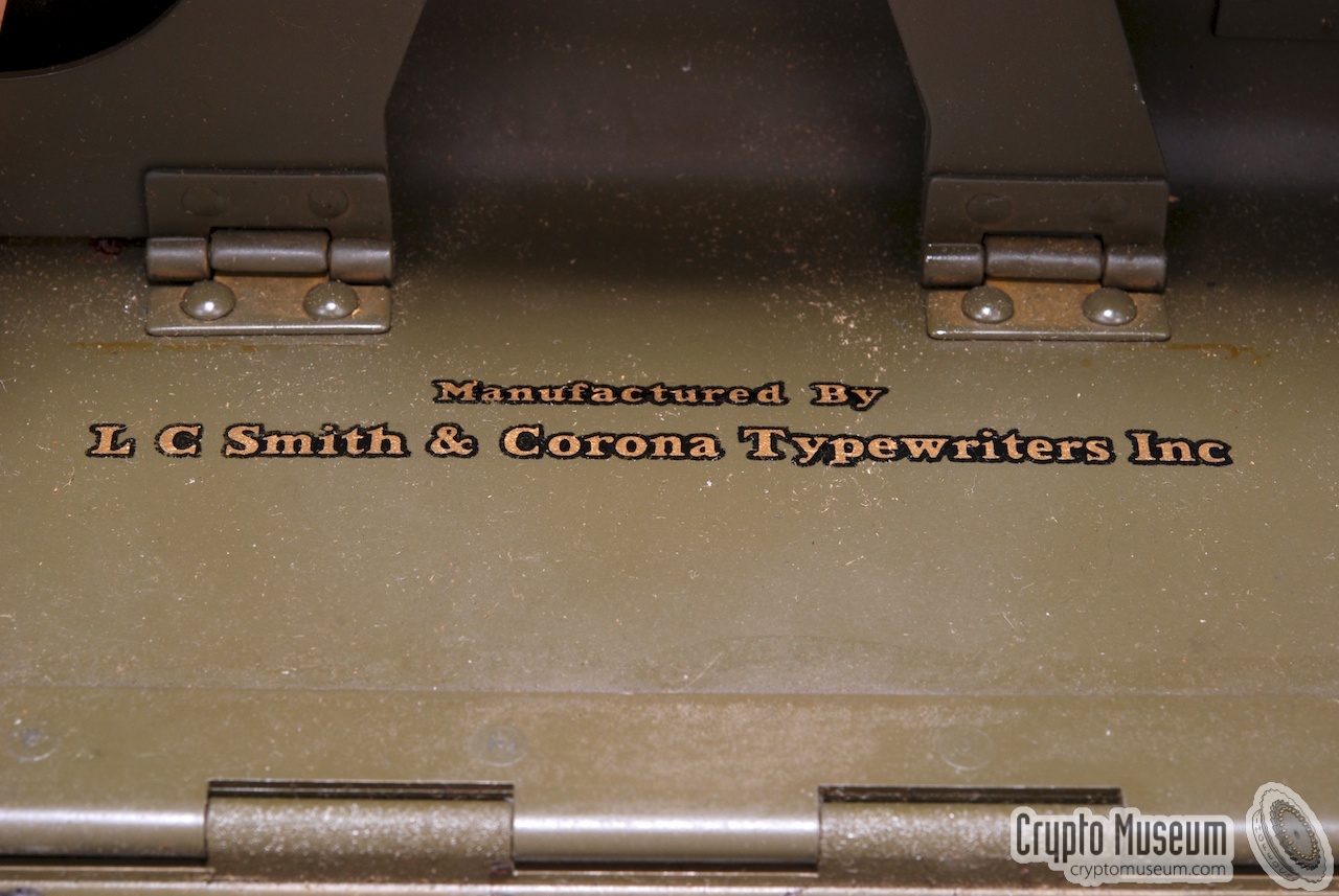 The manufacturer's name Smith Corona printed inside the top cover