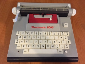 Example of a Mehano Electronic 8000 typewriter. Photograph via eBay user piercecollection1 [3].