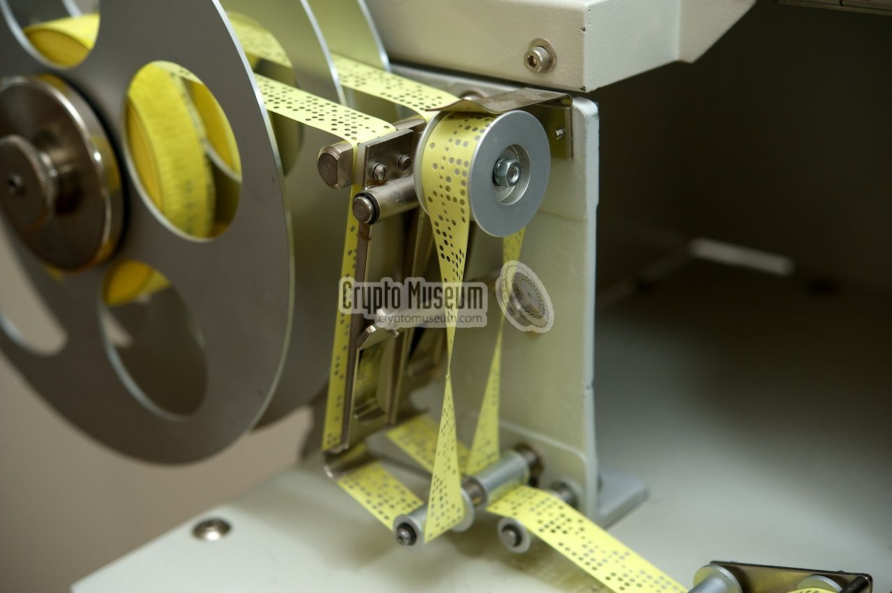 Tape separation mechanism