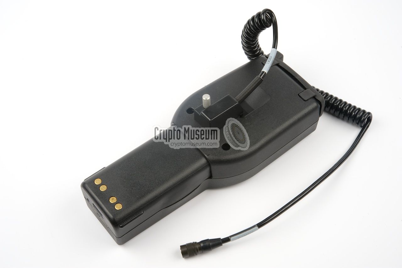 Hirose cable connected to KVL-3000