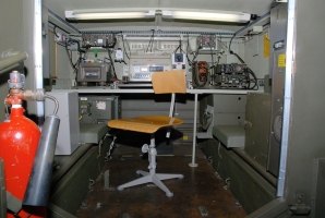 Ecolex X in a DAF YA-126 truck, with RT-3600 VHF radio. Photographed in 2008 at the Dutch Signals Museum.