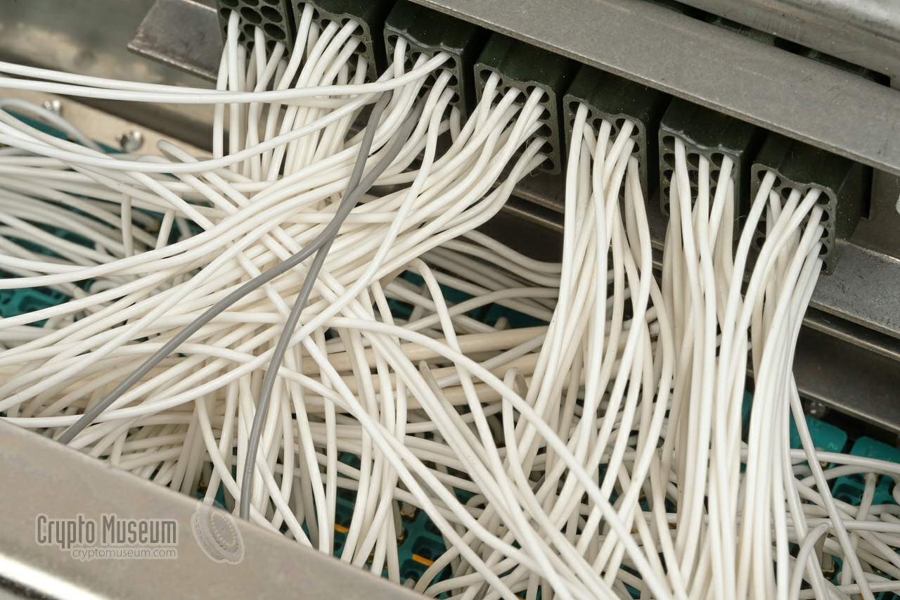 Backplane wiring detail (wirewrap)