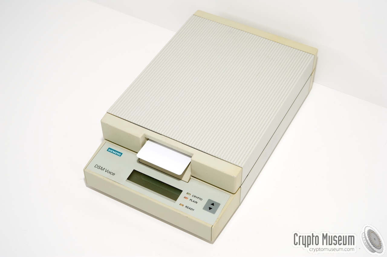 DSM Voice unit with smart card present