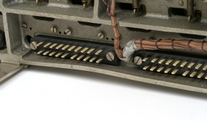 Dented bottom edge