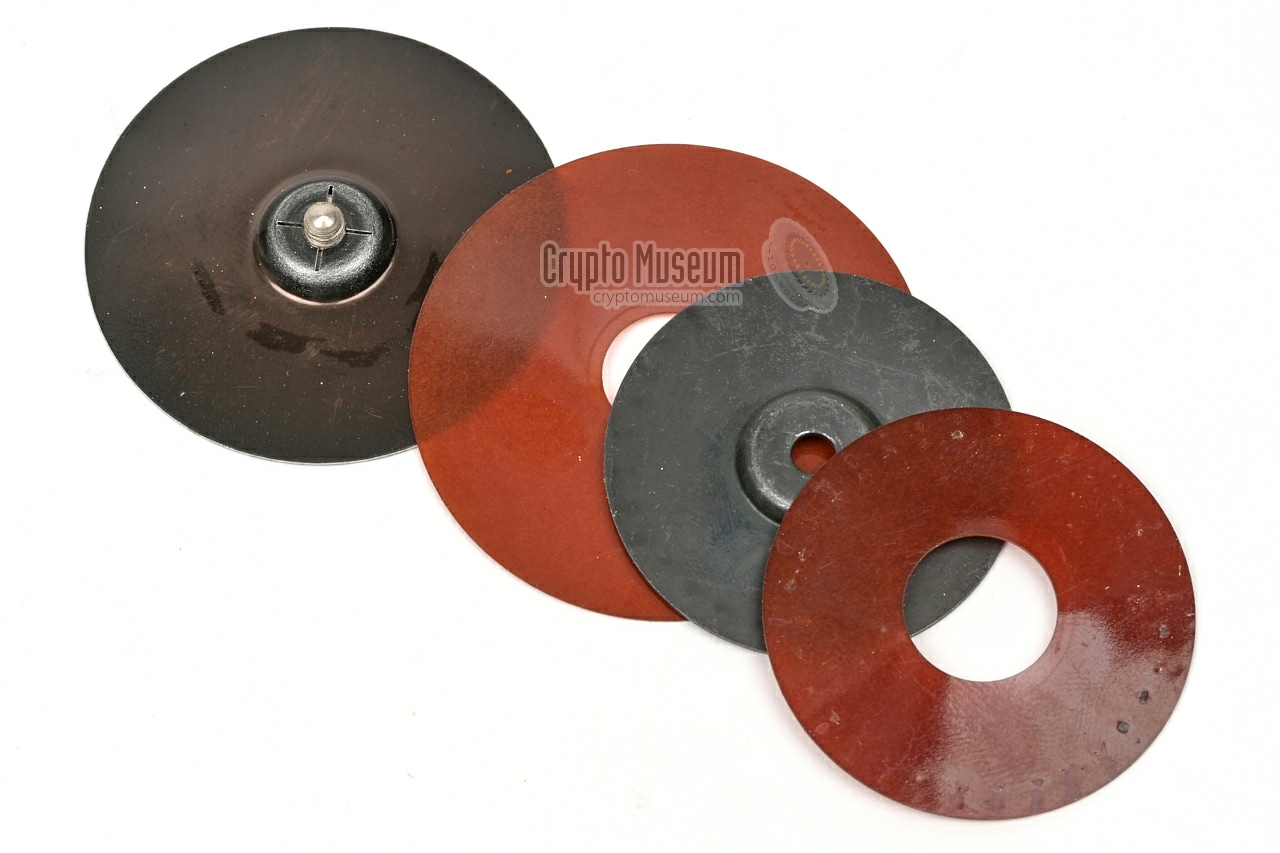 Isolated pressure caps