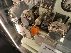 Main motor and two Creed 6S tape readers. The differential gear is in between the two readers. Note the morse key in the yellow circle.