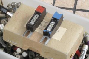 Fuses of the type that were used with the BID/30 (5-UCO). Photograph courtesy John Bowen [11].