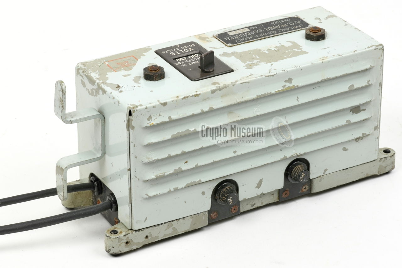 KL-7 power supply unit - rear view