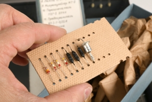 Spare components on cartons