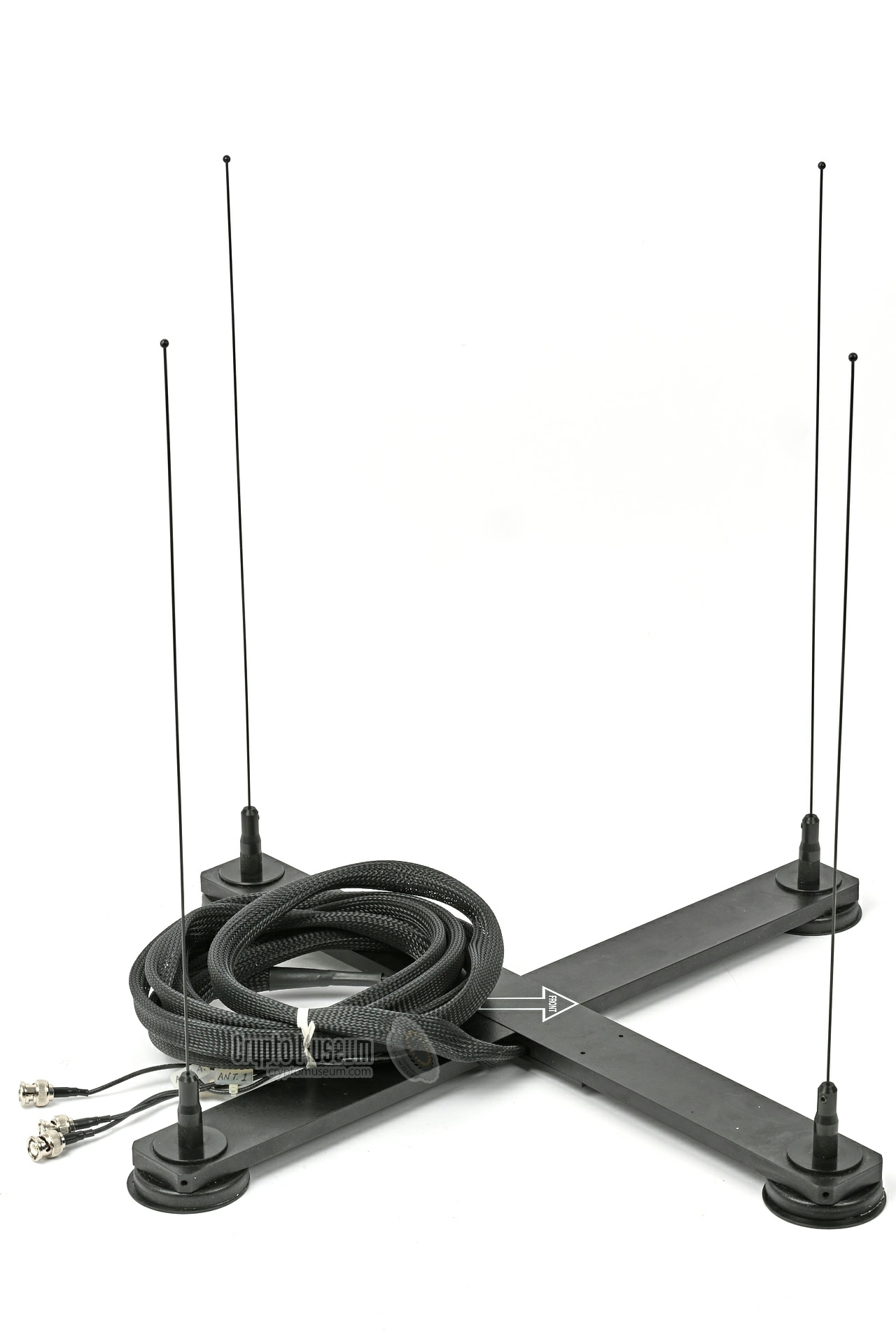 Four 1/4 Lambda antennas