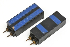 BB-52 HT battery (left) and BB-51 LT battery (right)