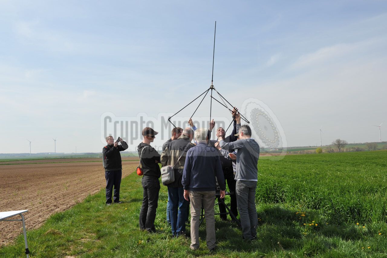 Unfolding the antenna