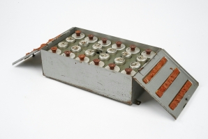 Plug-in units for the Soviet Kremnij-2 identification system