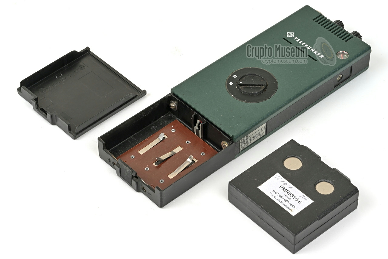 FuG-10 with removed battery