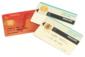 Typical smart cards with old and new contact layout