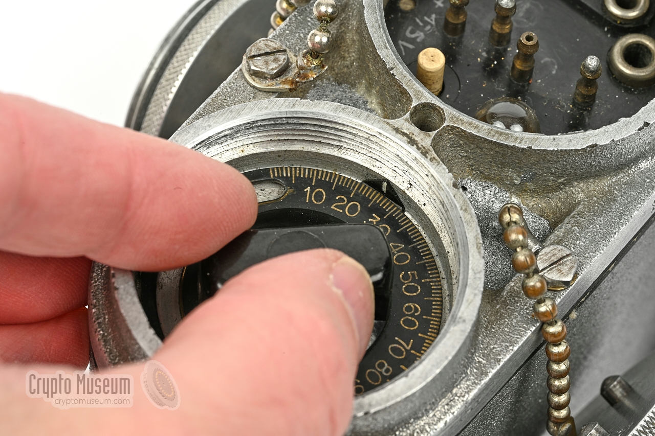 Tuning the device (note the index line)